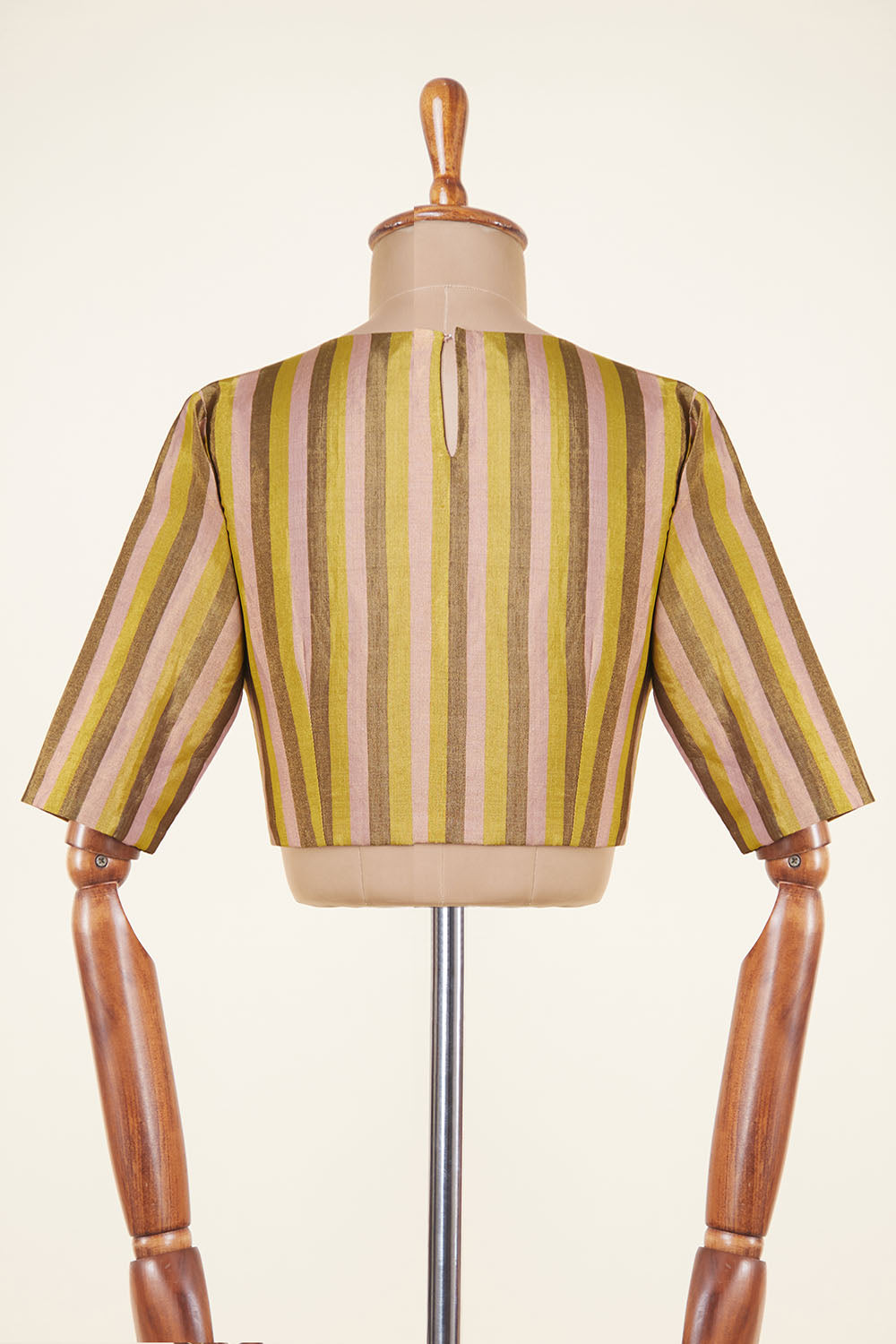 Taru Dressfolk