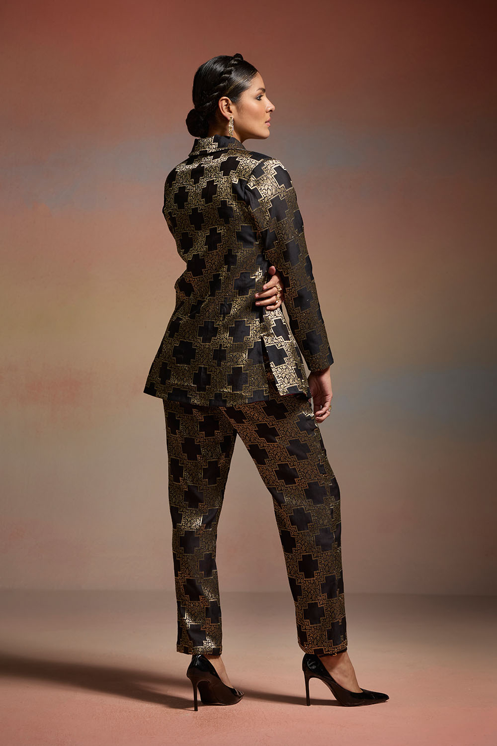 Banaras Tux Dressfolk