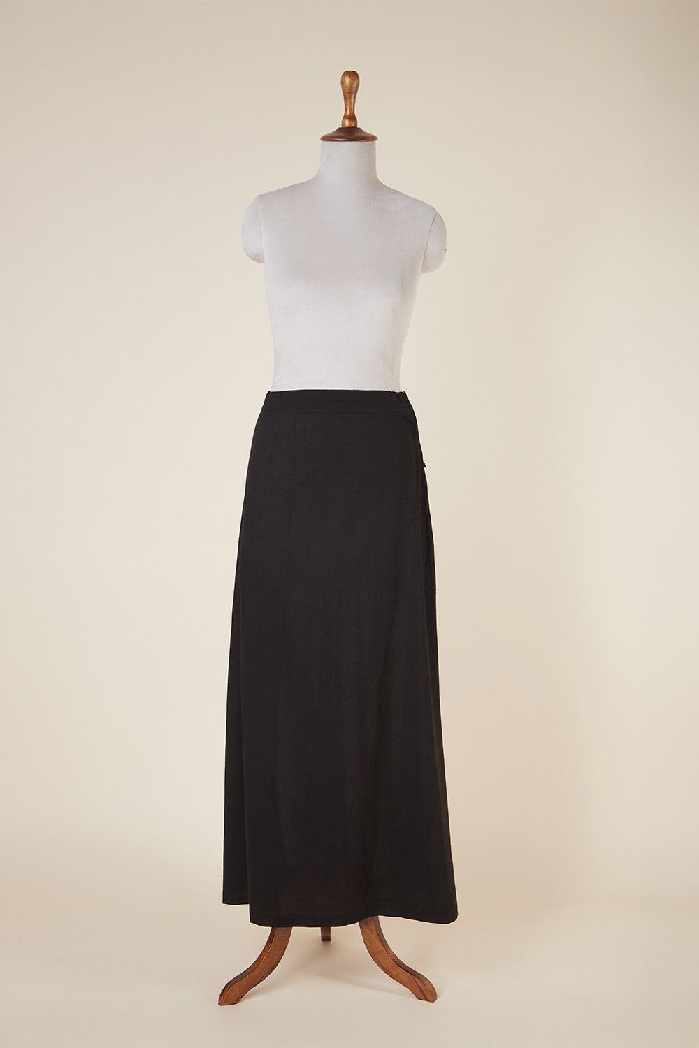 Underskirt - Black Dressfolk