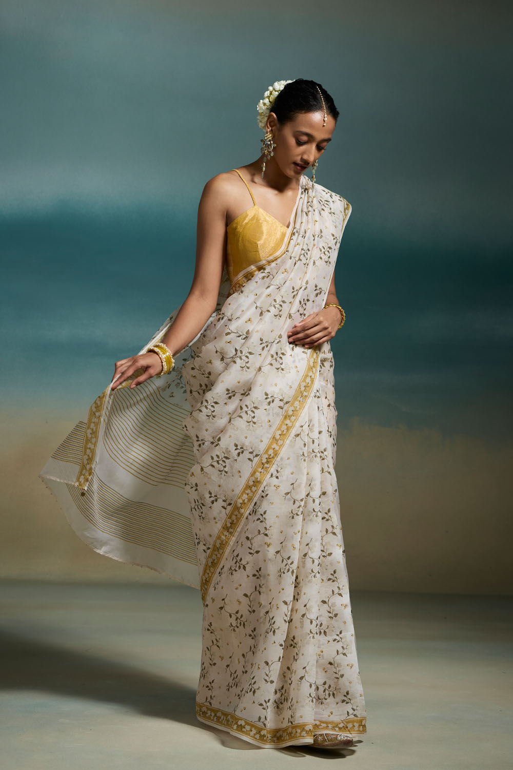 Lavya Dressfolk