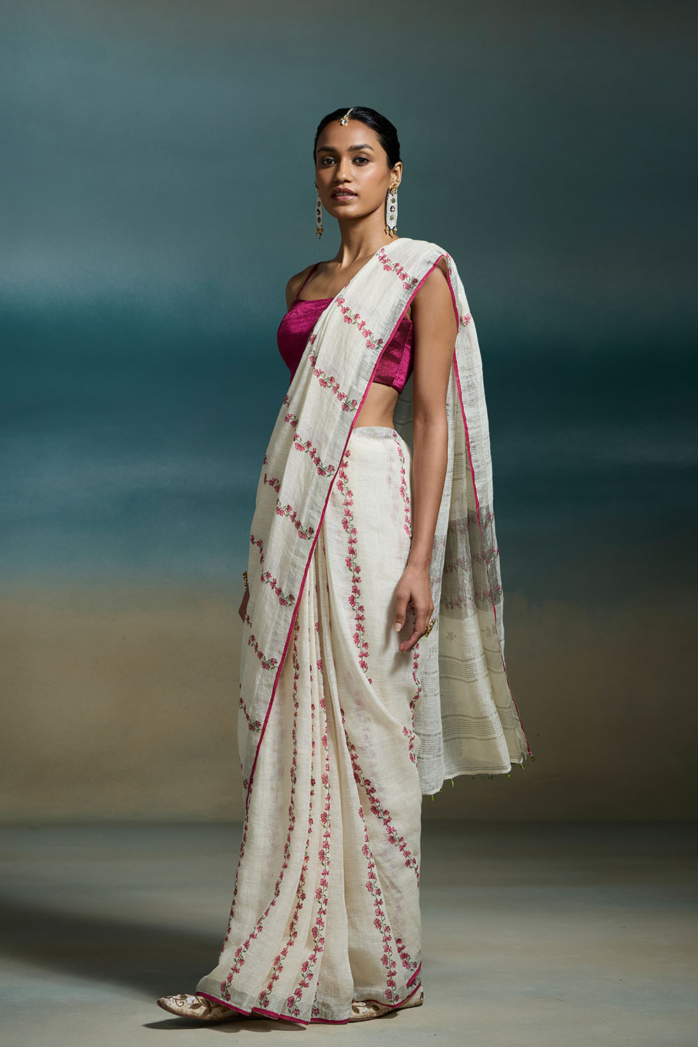 Tuhina Dressfolk